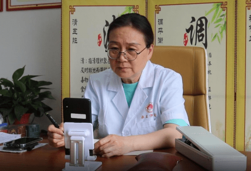 药王传膏方为何火遍心脑病友群——专访中医专家杨秀惠