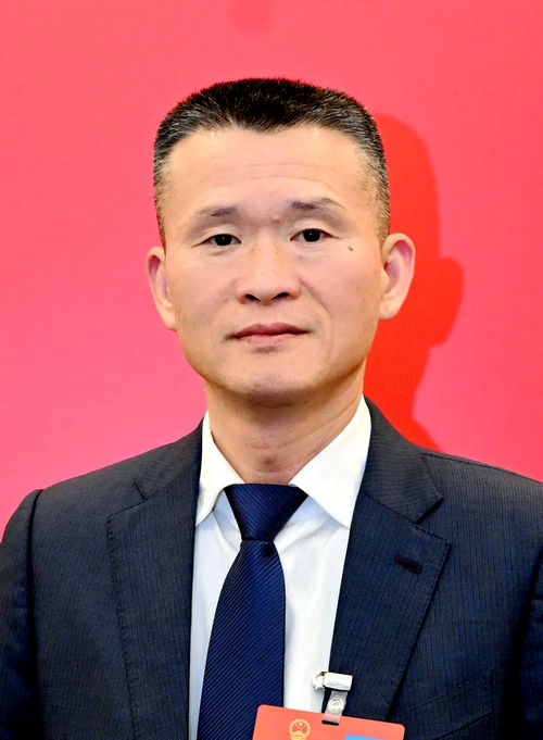 蔡金钗代表:加强药食同源产品安全监管